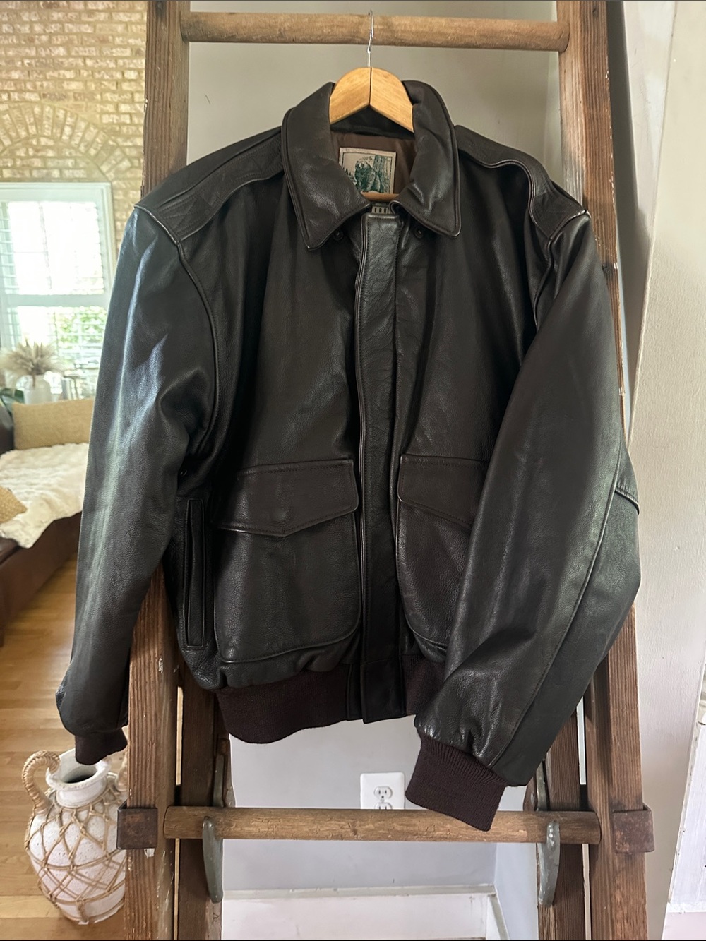 GOLDEN BEAR 1993 Bill Clinton Inaugural Ball "Performing Artist"  Leather Jacket